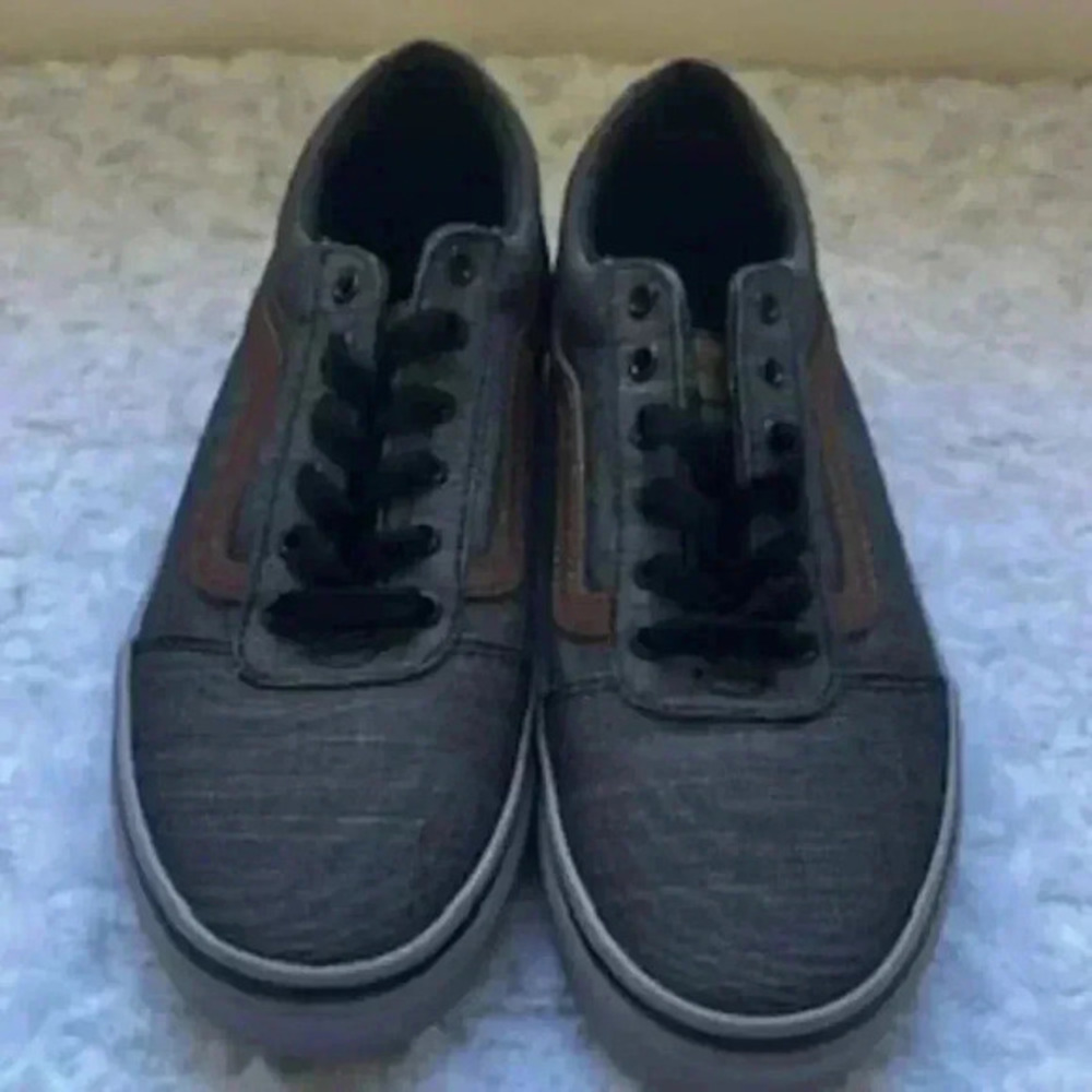 NEW Vans Ward Deluxe Low Top Sneakers Lace Up‎ Shoes Youth Boys Size 3 NWT